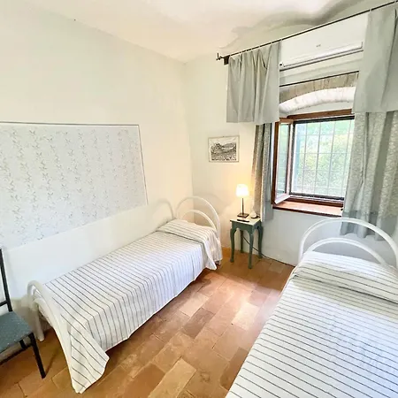 Exclusive Leisure Pool - Italian Biological Gardens - Pool House - 11 Guests