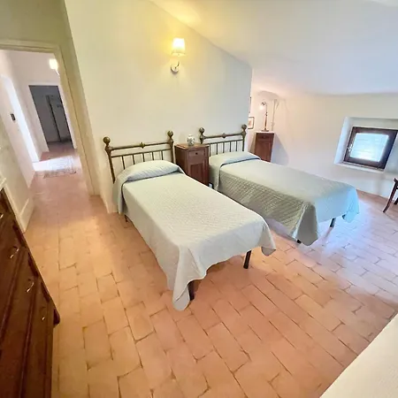 Exclusive Leisure Pool - Italian Biological Gardens - Pool House - 11 Guests *