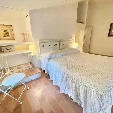 Exclusive Leisure Pool - Italian Biological Gardens - Pool House - 11 Guests *