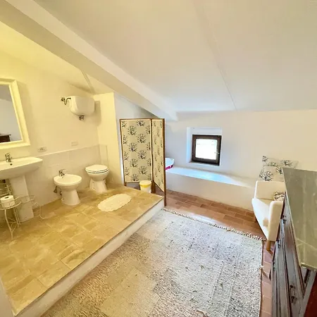 Villa Exclusive Leisure Pool - Italian Biological Gardens - Pool House - 11 Guests