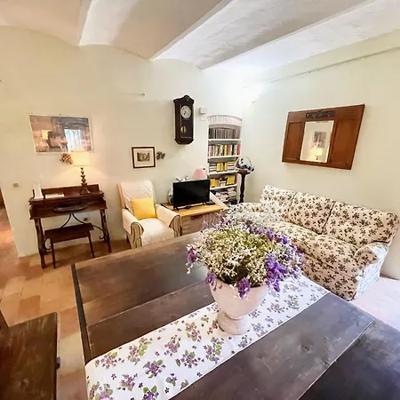 Villa Exclusive Leisure Pool - Italian Biological Gardens - Pool House - 11 Guests